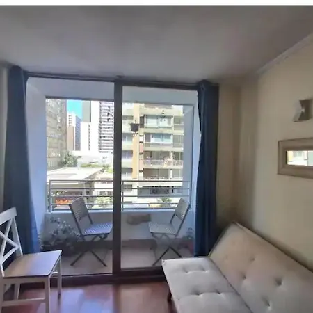 Departamento Metro Moneda Apartment
